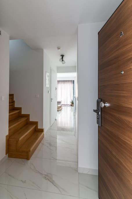 Μεζονέτα Με Θέα Στο Πάρκο Σταύρος Νιάρχος One Apartment Atena Exterior foto